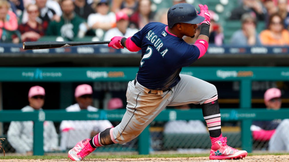 Top AL teams setting bar high so far in postseason chase