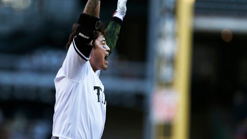 Choo new top HR hitter from Asia, lifts Texas over KC in 10