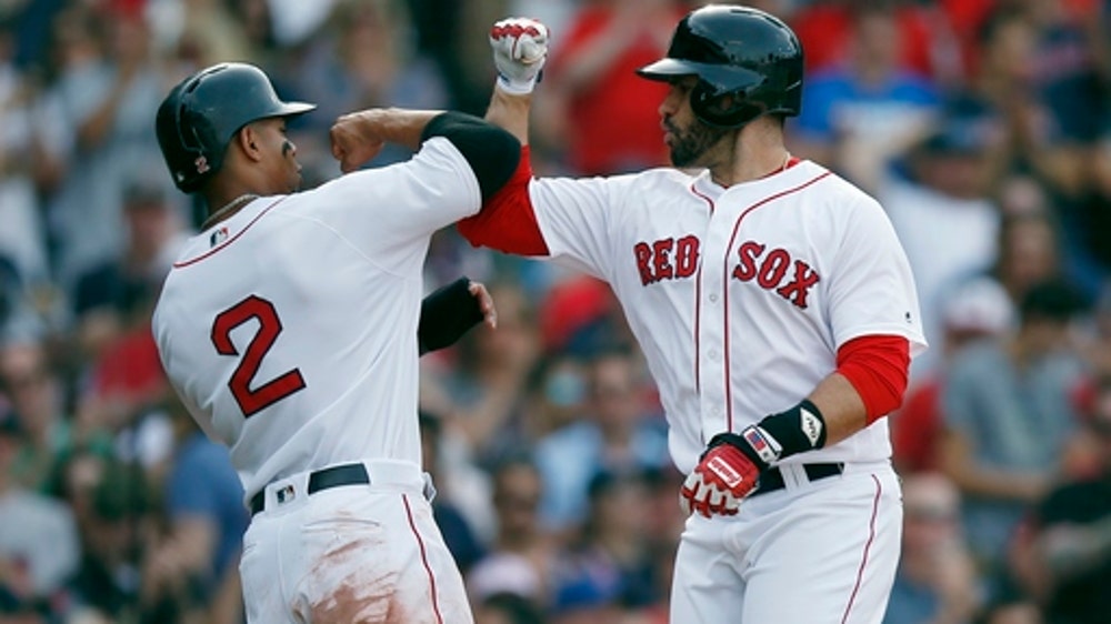 J.D. Martinez hits 21st HR as Red Sox beat White Sox 4-2