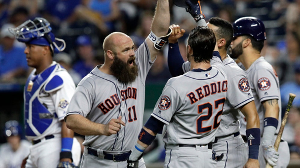 LEADING OFF: Old-Timers’ Day at Yankee Stadium, Astros surge