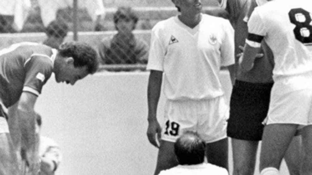 Colombia midfielder gets second-fastest World Cup red card