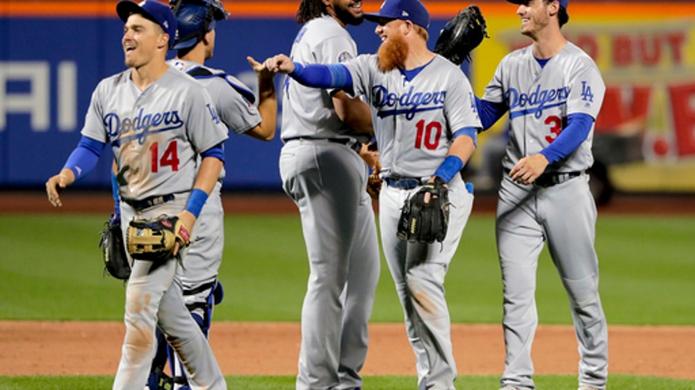Bellinger slams sinking Mets; Dodgers win 5-2 behind Wood