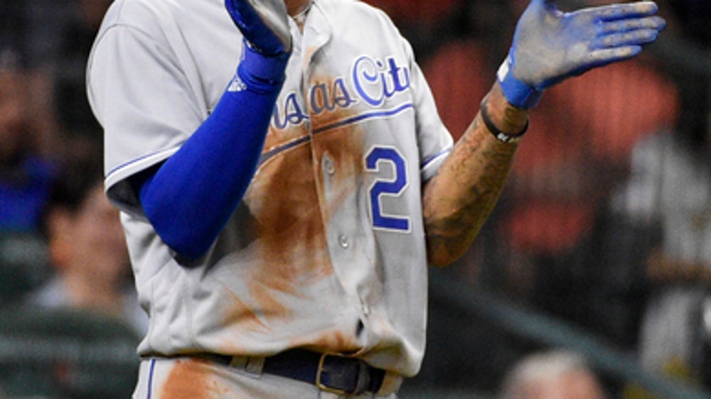 Herrera robs HR, triples in run as Royals beat Astros 1-0