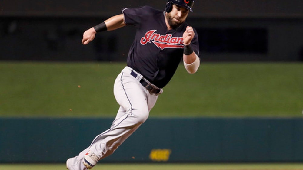 Encarnacion, Chisnehall homer; Indians beat Cardinals 5-1
