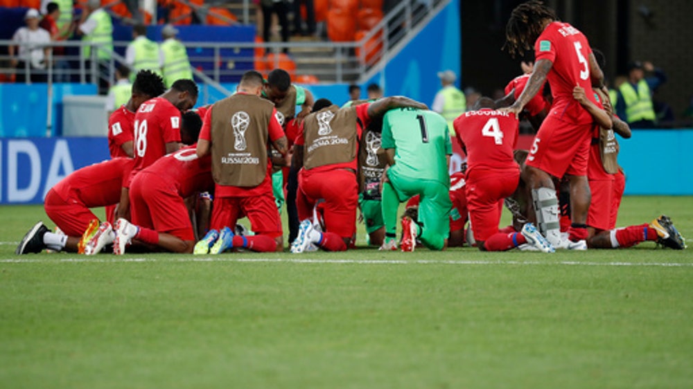 Panama coach gets mad after team called worst at World Cup