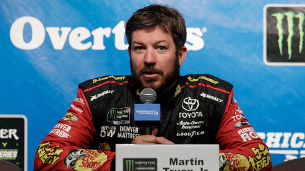 Martin Truex Jr. trying for 3rd straight win at Chicagoland