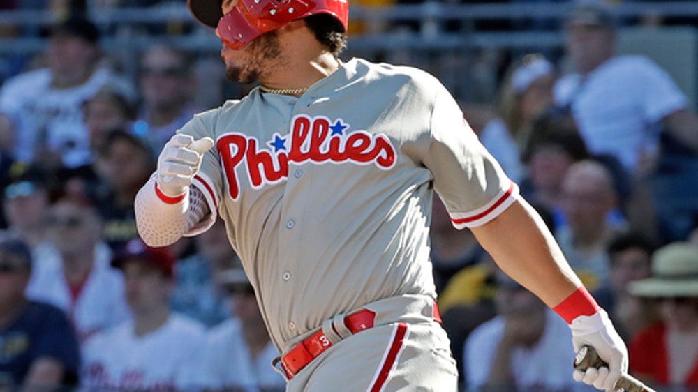 Phillies top Pirates, 3-2 for sixth straight win