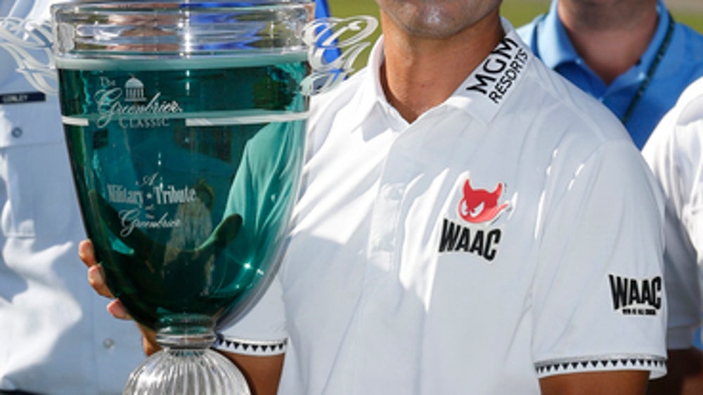 Na rides a hot putter to a rare victory at Greenbrier