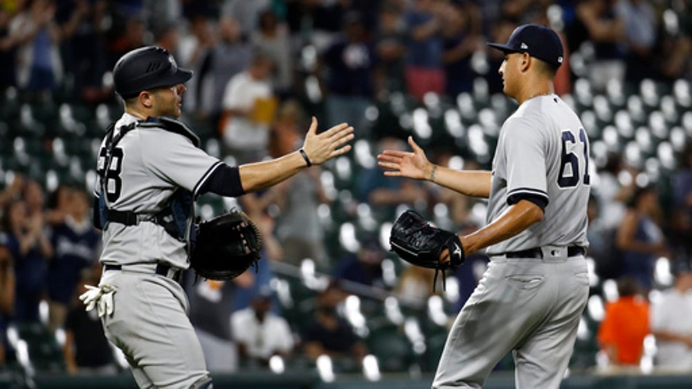Yankees split doubleheader with Orioles