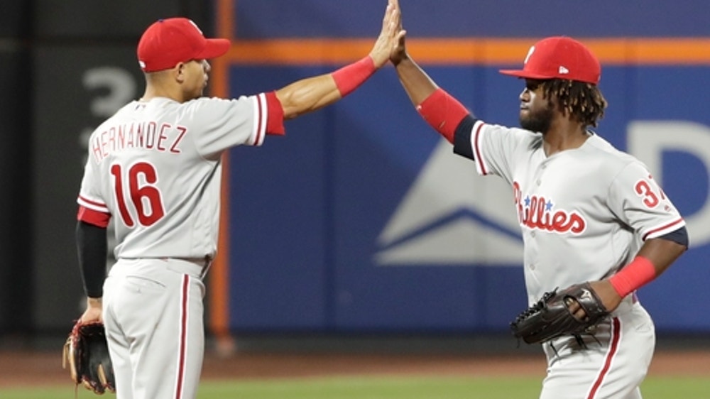 De Los Santos wins MLB debut, Phillies beat Mets 7-3