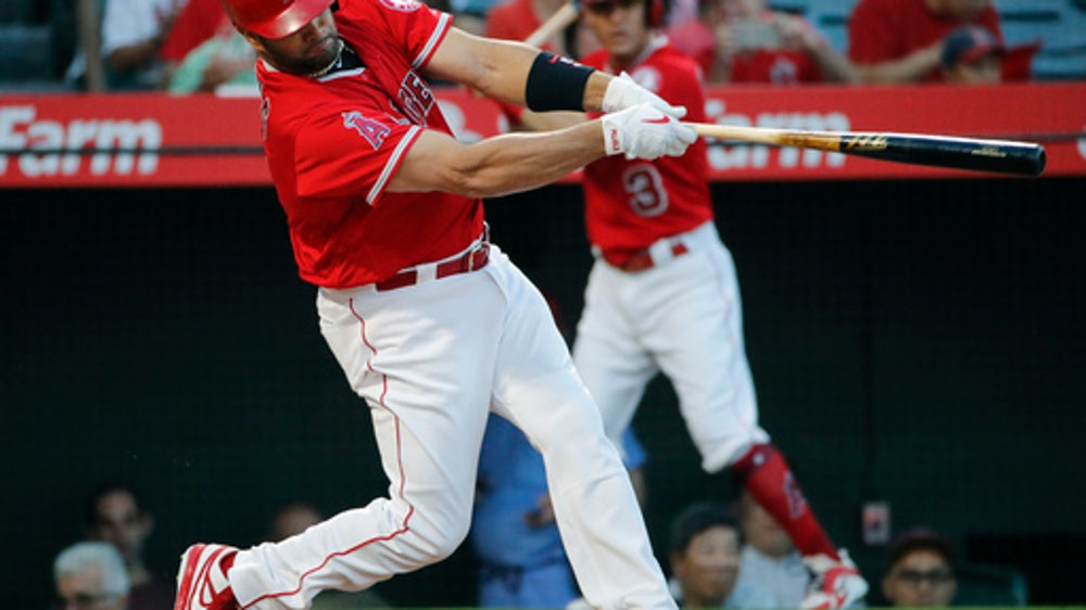 Angels' Pujols has injection in knee, goes on DL