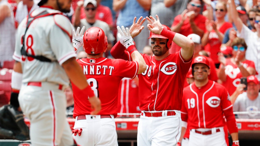 Gennett homers to back Castillo, Reds beat Phillies, 4-0