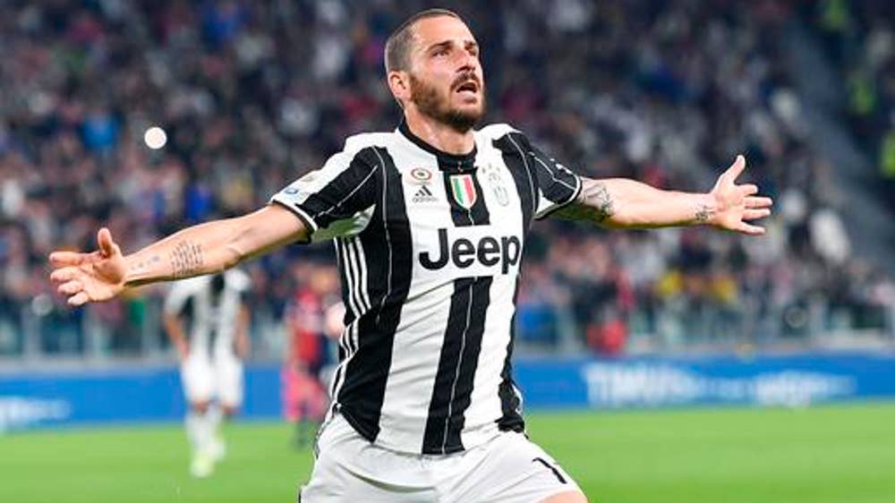 Bonucci returns to Juventus, Higuain and Caldara join Milan