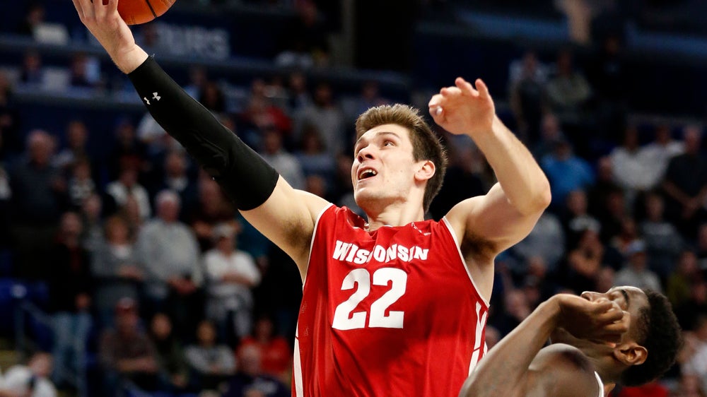 Happ leads No. 22 Wisconsin to 71-52 win over Penn State