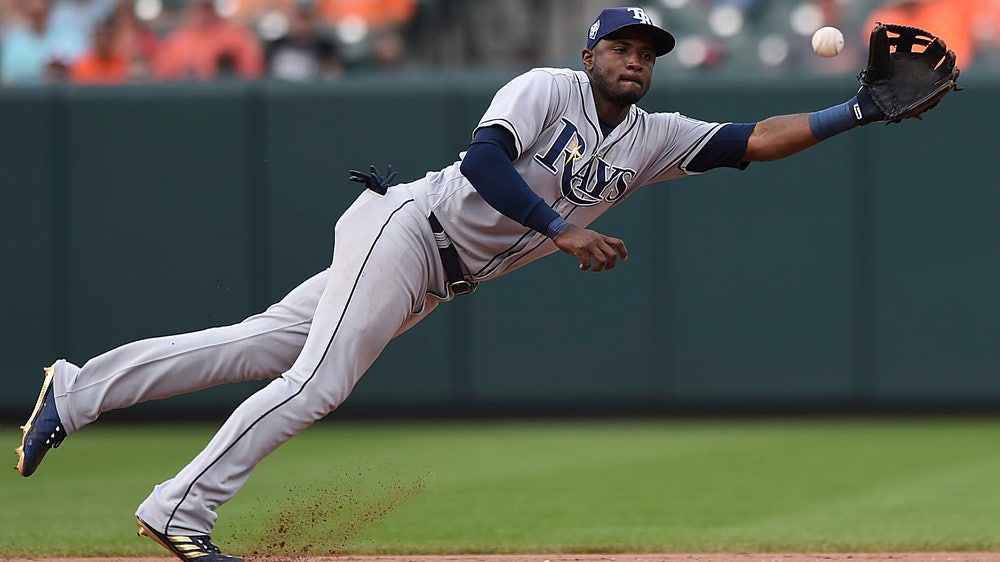 Rays trade Hechavarria to Pirates for minor league pitcher