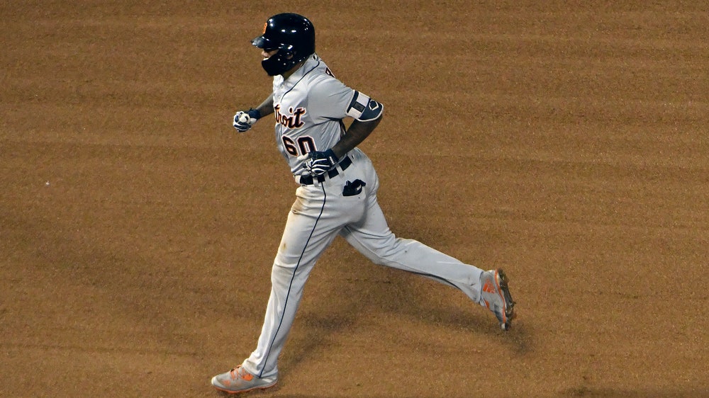 Tigers hit 4 HRs in 10-2 rout White Sox, Kopech