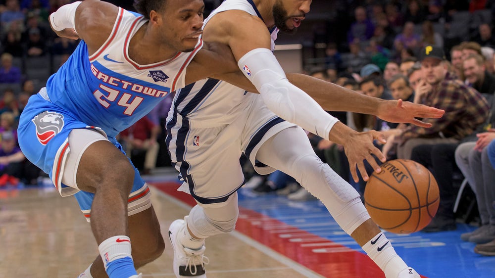 Hield scores 28 points to push Kings past Grizzlies 102-99