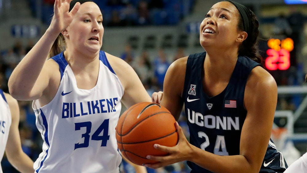 Collier leads No. 1 UConn to easy win over Saint Louis