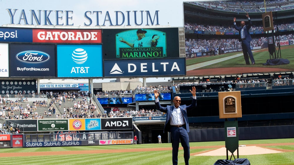 'Summer of Rivera' closes with Yankee Stadium celebration