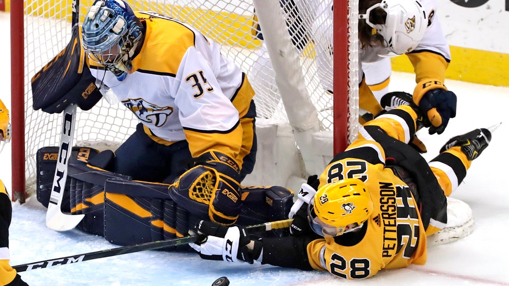 Rinne, Predators top Penguins 3-1
