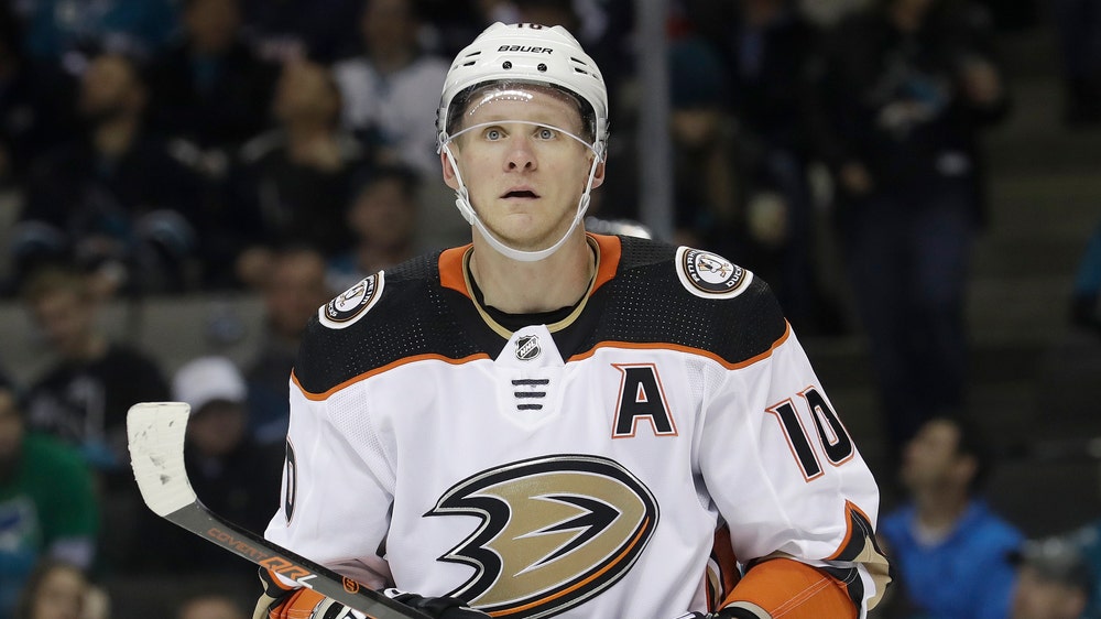 Anaheim Ducks F Corey Perry out 5 months after knee surgery