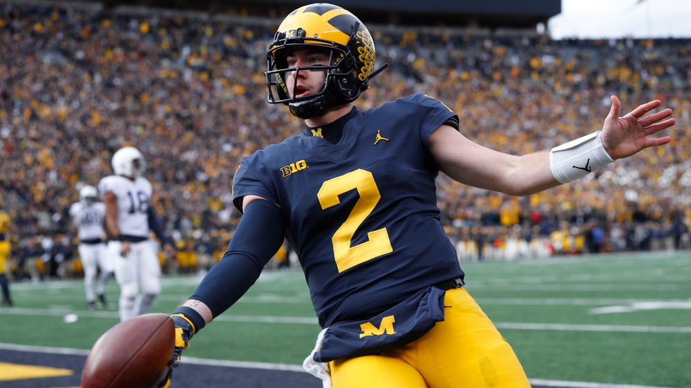 No. 5 Michigan routs Penn State 42-7, wins 8th game in row