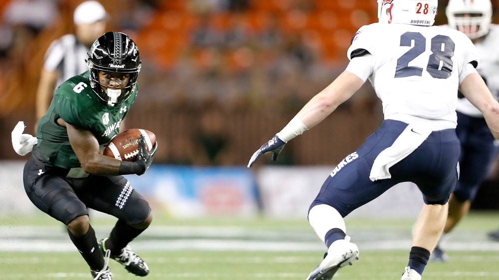 McDonald's 5 TD passes help Hawaii beat Duquesne 42-21