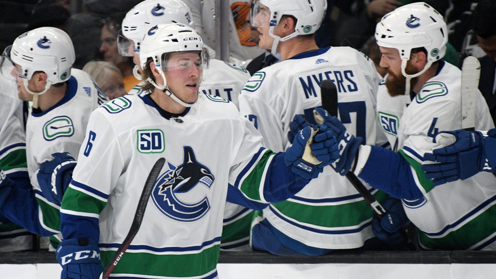Boeser, Pettersson push Canucks to 5-3 win over Kings