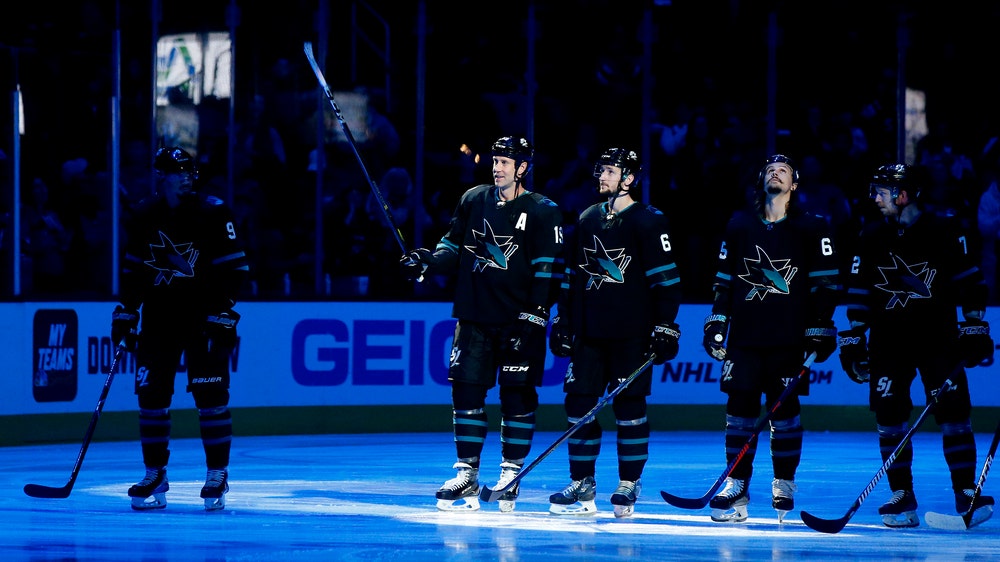 Thornton reaches another milestone, Sharks top Canucks 4-0