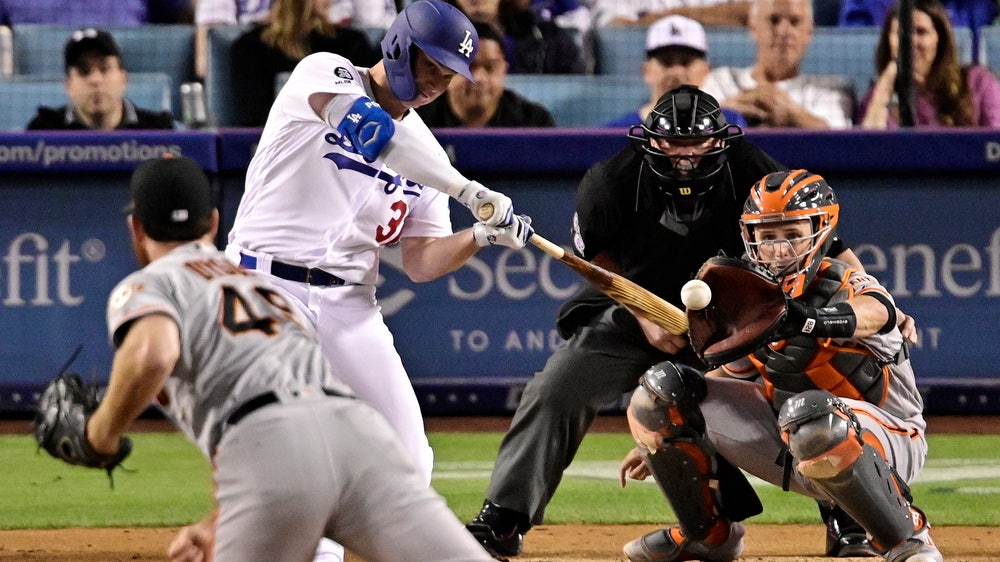 Dodgers hold off Giants' rally in 9th for 9-8 victory