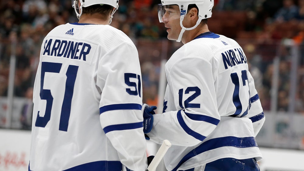 Reilly’s OT goal lifts Maple Leafs over Ducks 2-1