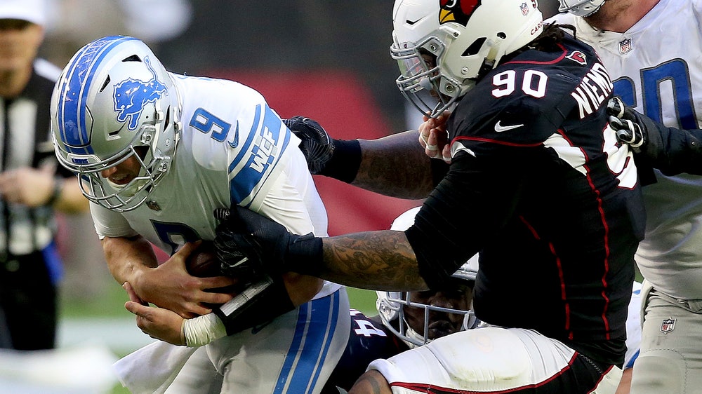 Cardinals' DT Nkemdiche goes on IR with knee injury