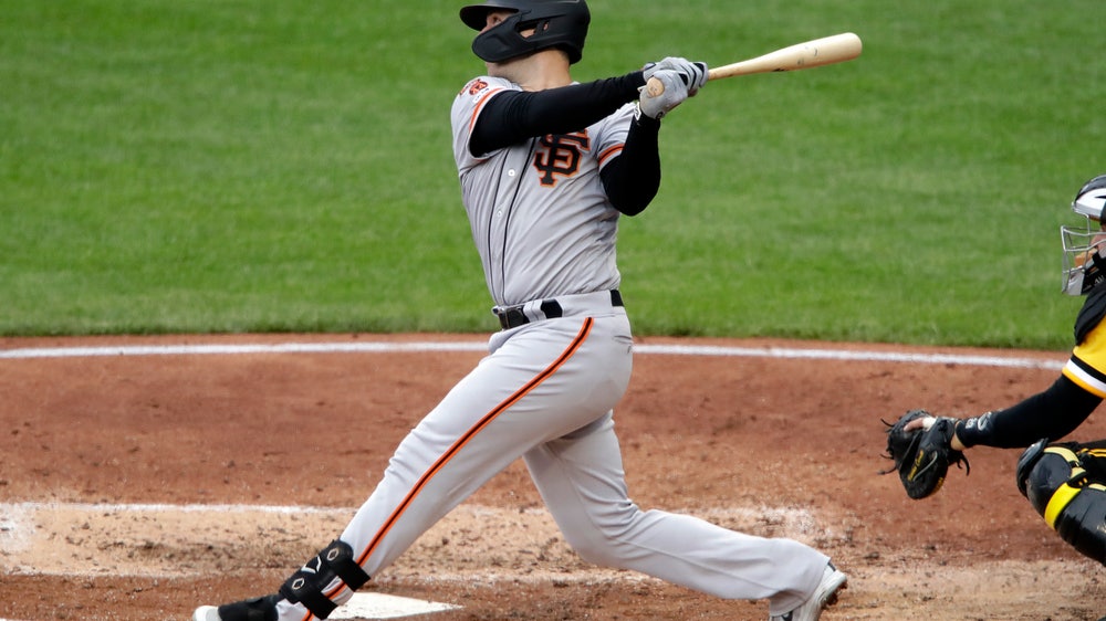 Posey ends long homerless drought, Giants edge Pirates 3-2