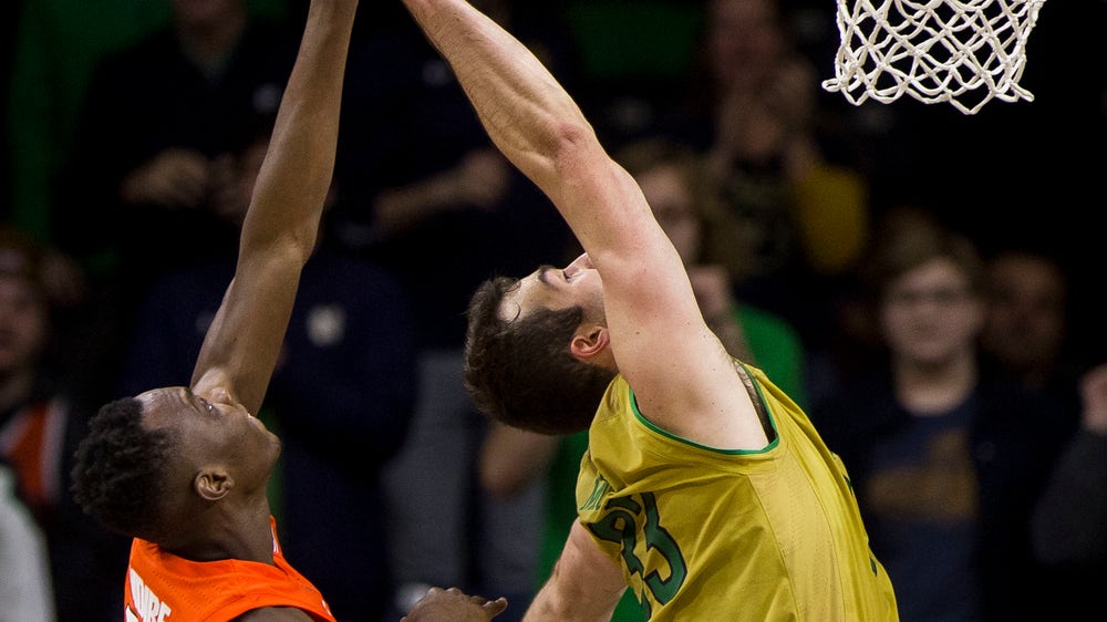 Hughes’ career day sparks Syracuse past Notre Dame 72-62