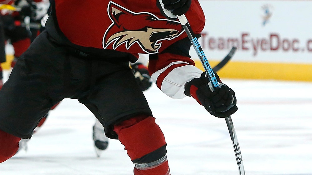 Stepan scores from own blue line, Coyotes beat Senators 5-1