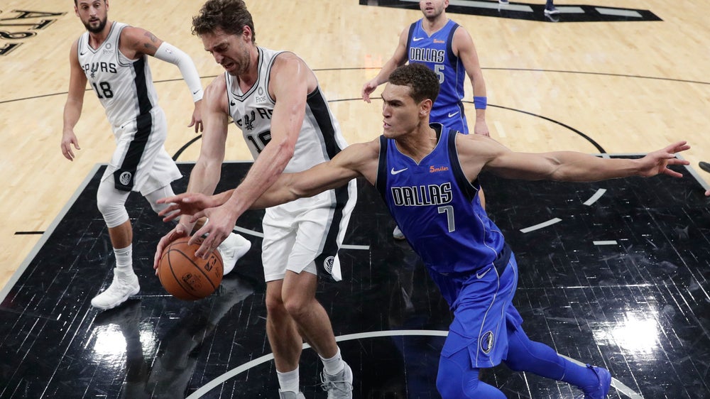 DeRozan outduels Doncic, Spurs’ beat Mavs in OT 113-108