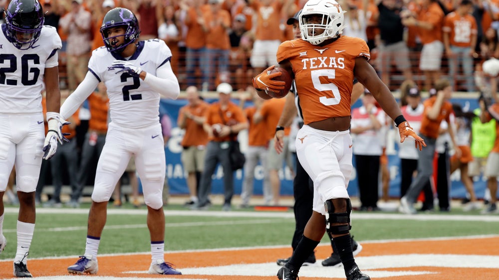 Texas ends 4-year skid against No. 17 TCU 31-16