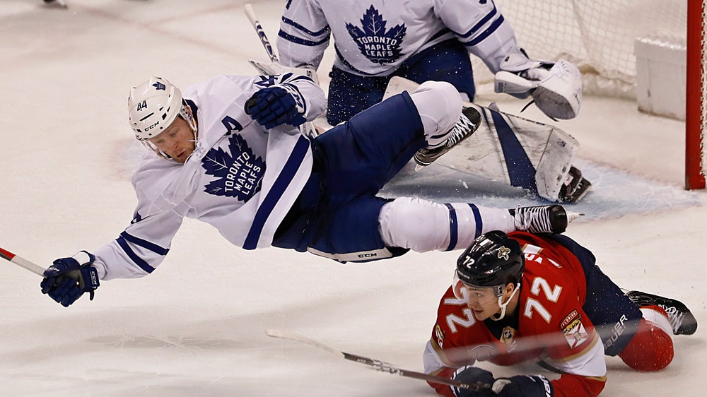 Barkov completes hat trick in OT, Panthers beat Maple Leafs