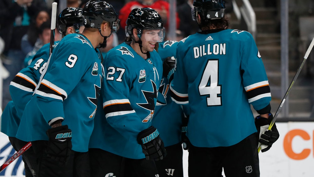 Karlsson has 3 assists as Sharks top Kings 3-1