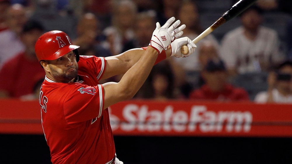 Albert Pujols likely out for season after left knee surgery