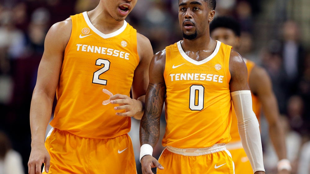 No. 1 Tennessee gets 16th straight win, 93-76 against A&M