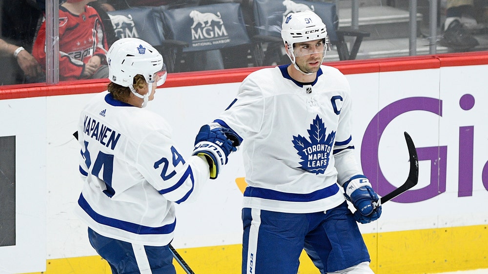 Tavares will miss at least 2 weeks with broken finger