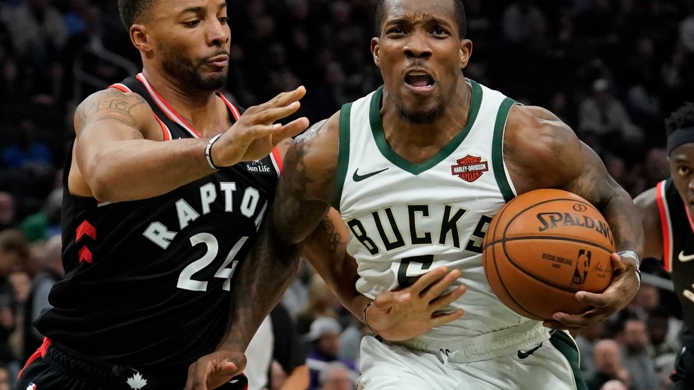 Sans Freak, Bucks top Raptors to be last NBA undefeated team