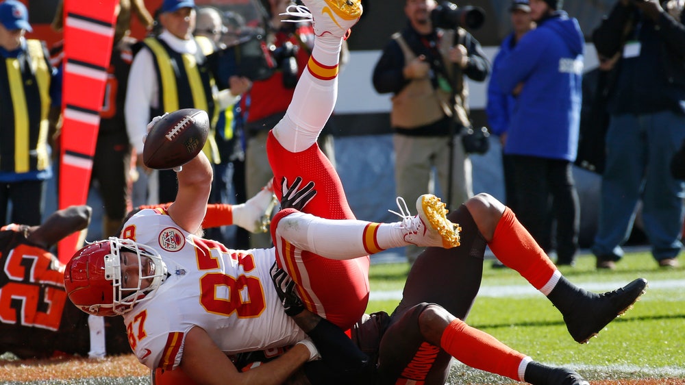 Browns lose DBs Denzel Ward, E.J. Gaines to injuries