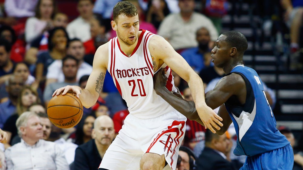 New Orleans Pelicans close to deal with Donatas Motiejunas