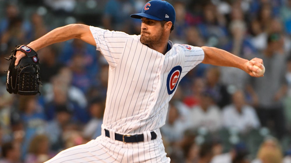 Hamels goes distance, Cubs beat Reds 7-1