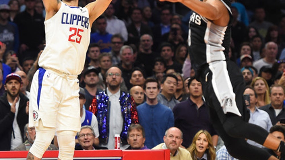 Clippers rally to beat Spurs 113-110