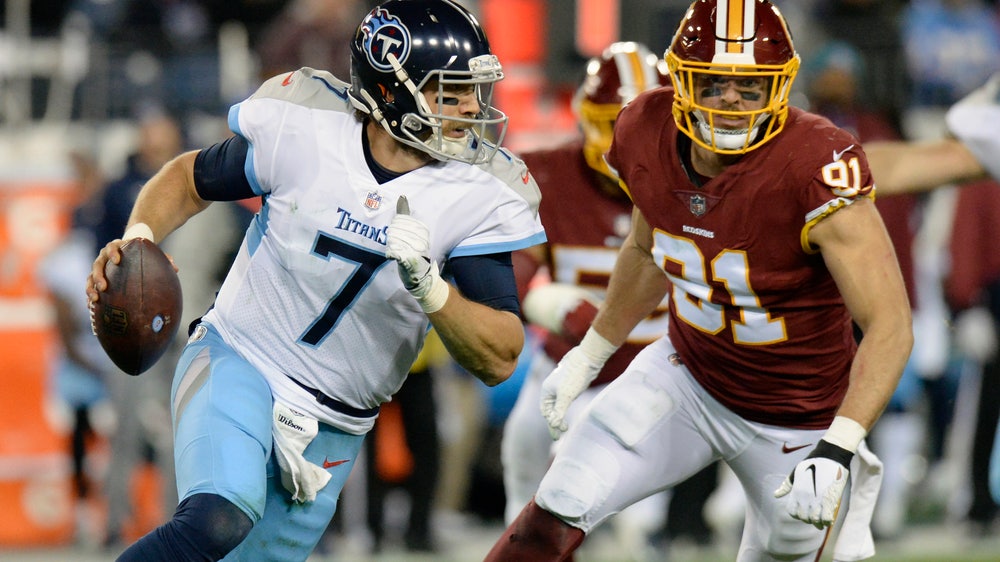 Blaine Gabbert keeps Titans' hopes alive, beating Redskins