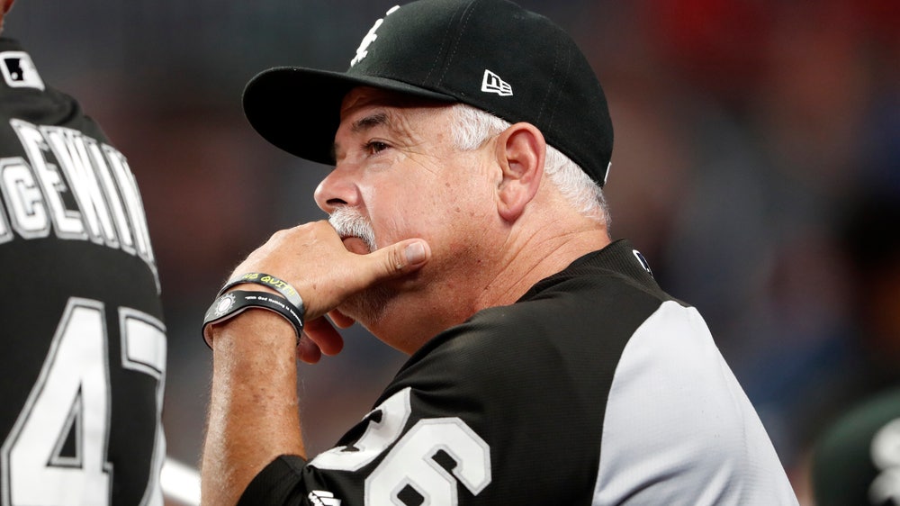 White Sox manager Renteria sidelined by rotator cuff surgery