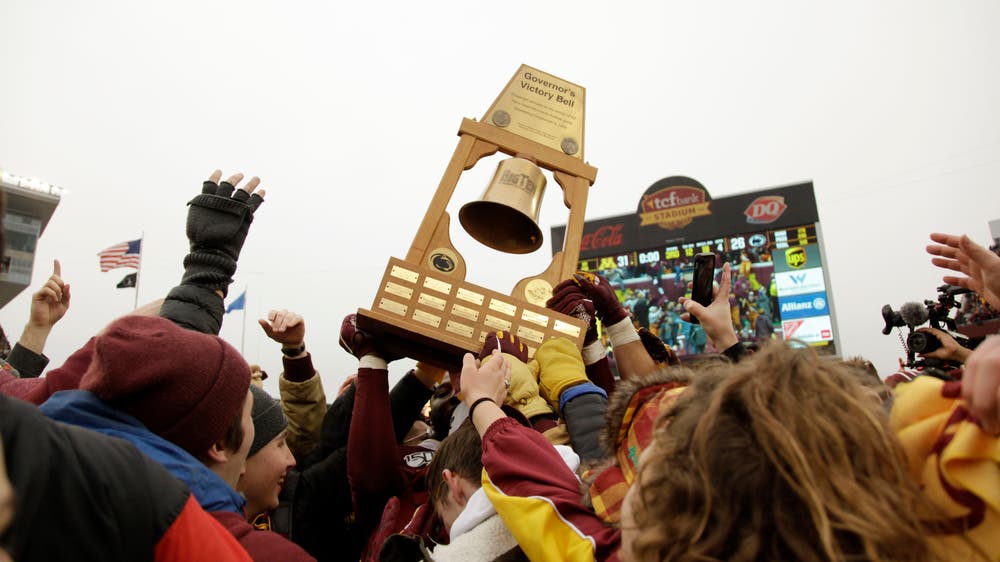 In Minnesota, everyone’s aboard the Gophers boat